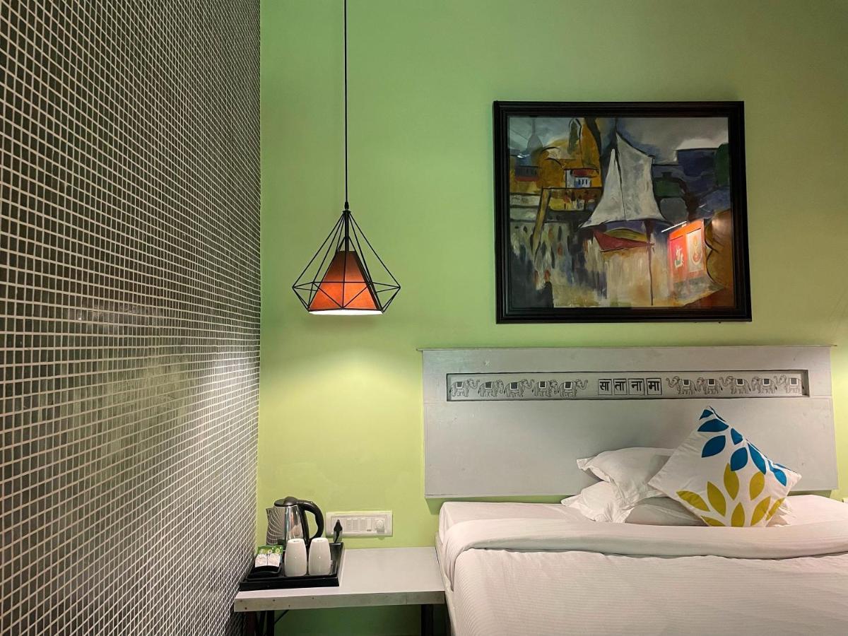 The Art Hotel By Via Váránaszi Kültér fotó